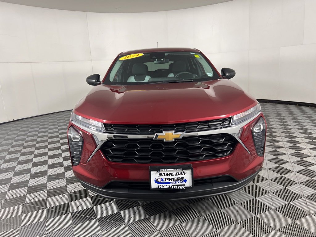 2024 Chevrolet Trax LS photo 14