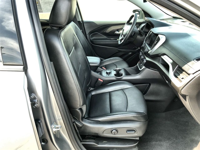 2024 Gmc Terrain SLT photo 16