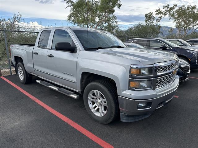 2014 Chevrolet Silverado 1500 LT photo 2
