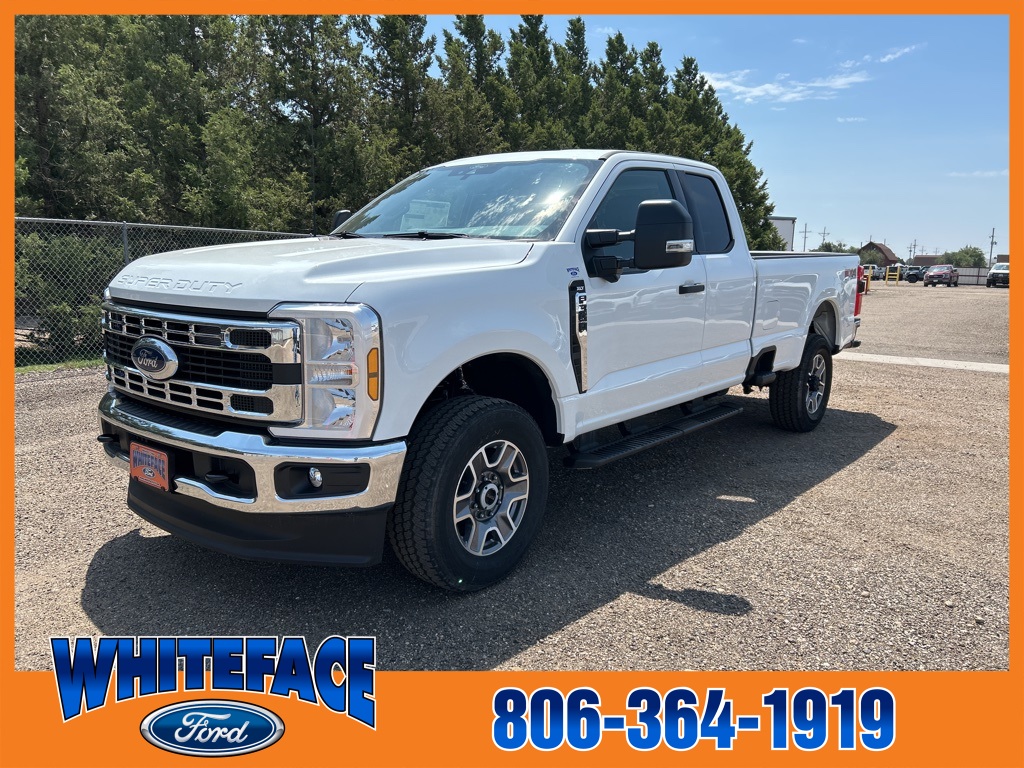 2025 Ford F-350 Super Duty XLT's photo