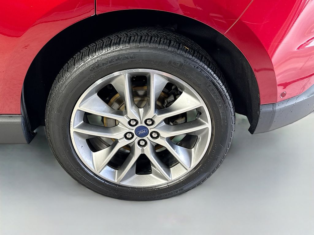 2018 Ford Edge Titanium photo 33