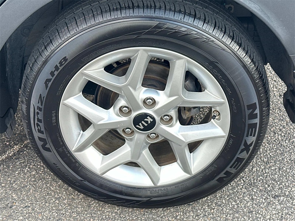 2021 Kia Soul S photo 11