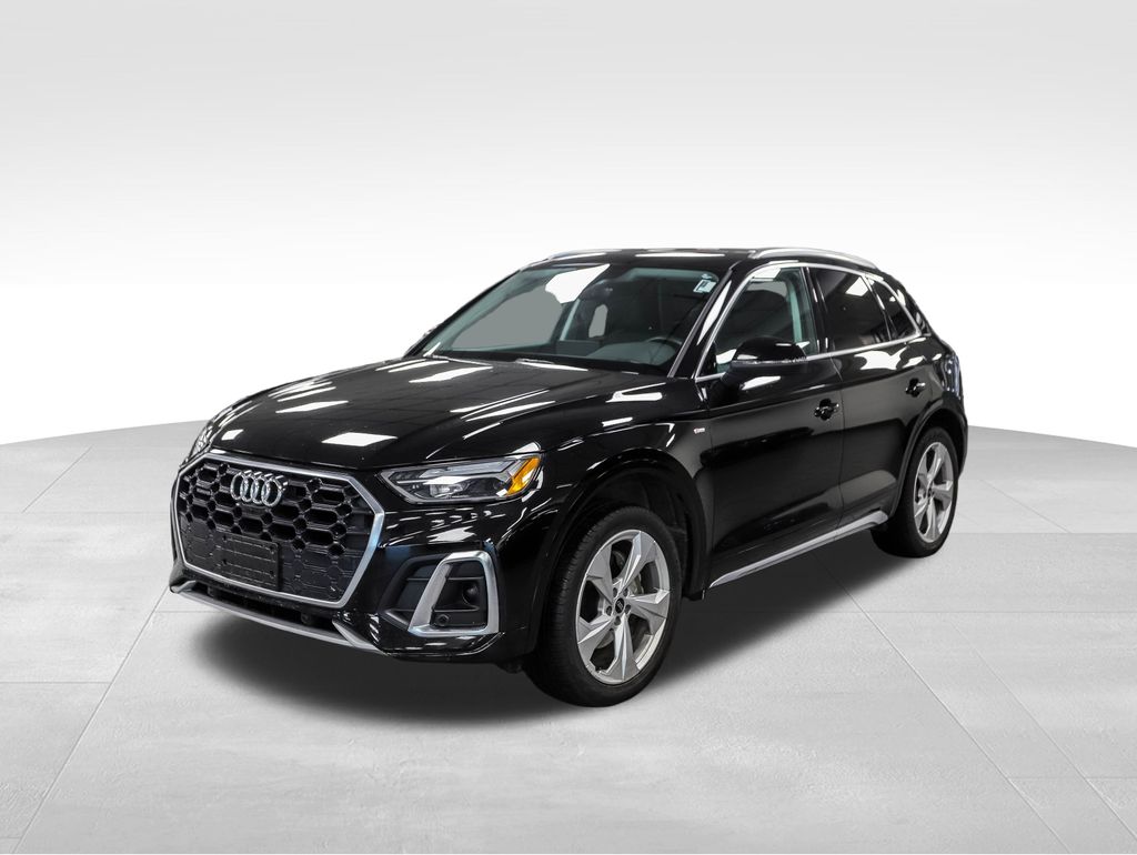 2022 Audi Q5 Premium Plus's photo