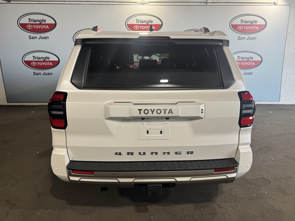 2025 Toyota 4Runner photo 3
