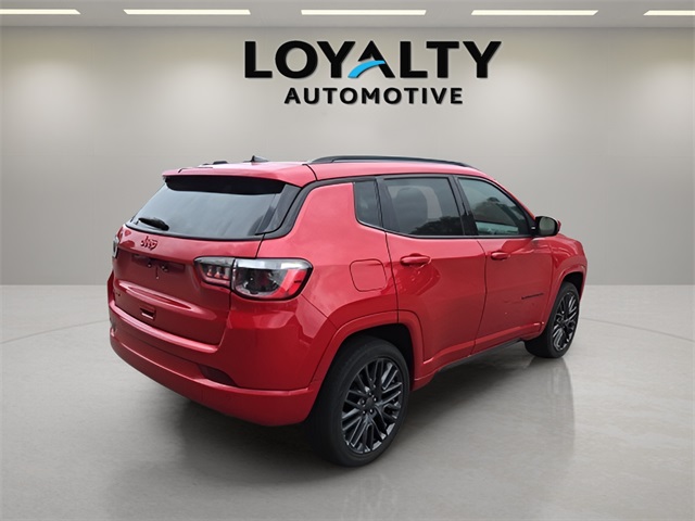 2023 Jeep Compass Limited photo 4