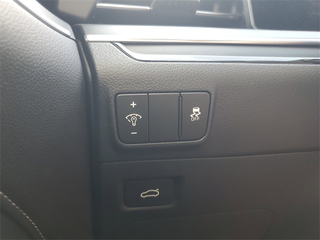 2025 Kia K5 GT-Line photo 24