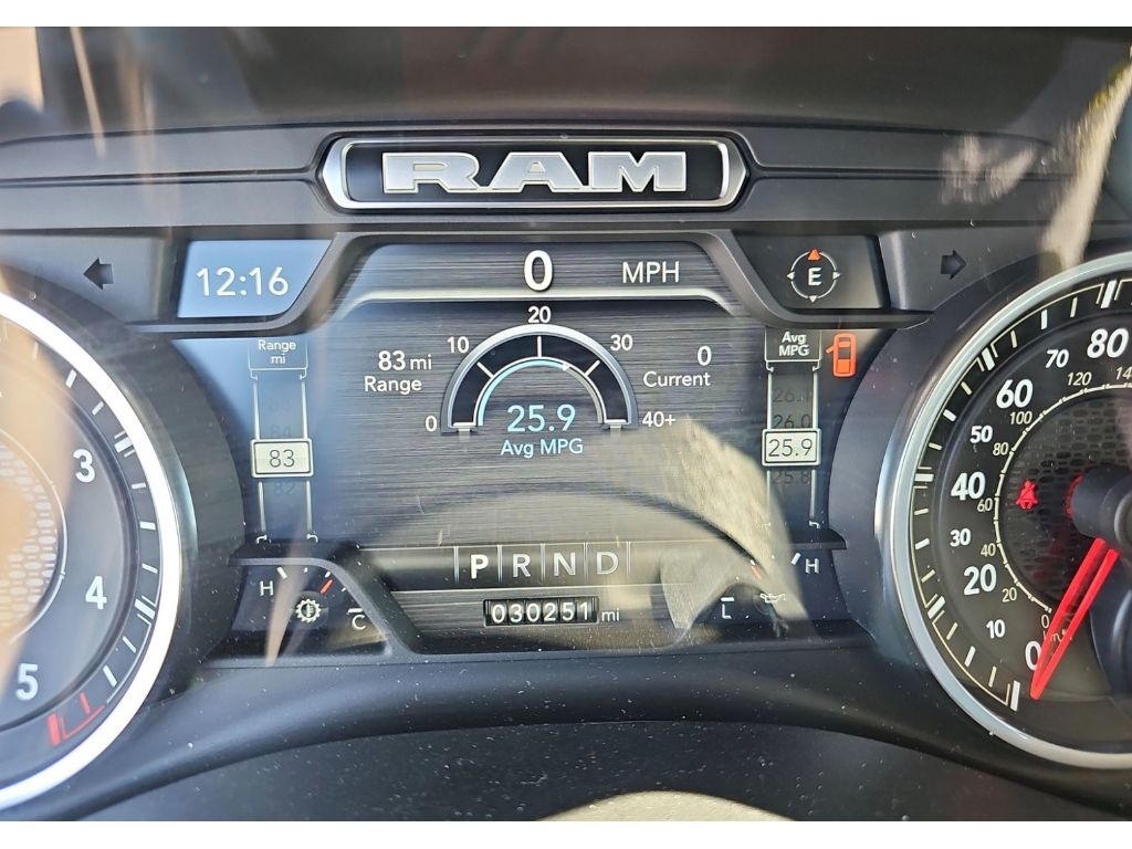 2022 Ram 1500 Laramie photo 3