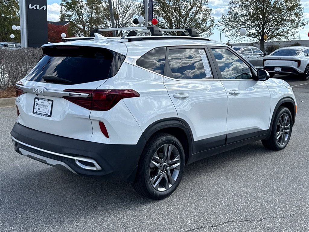 2022 Kia Seltos S photo 3