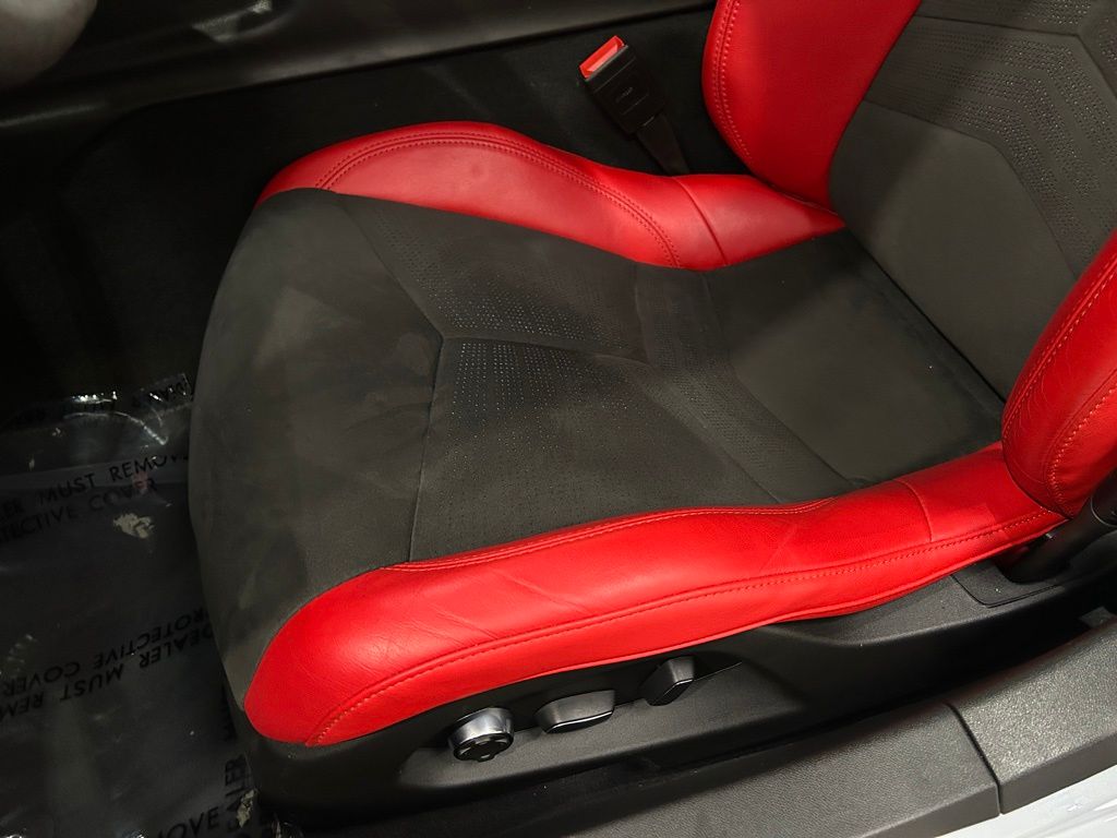 2022 Chevrolet Corvette Stingray 2LT Convertible photo 17