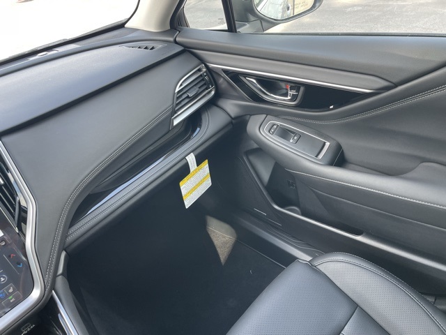 2025 Subaru Outback Touring XT photo 21