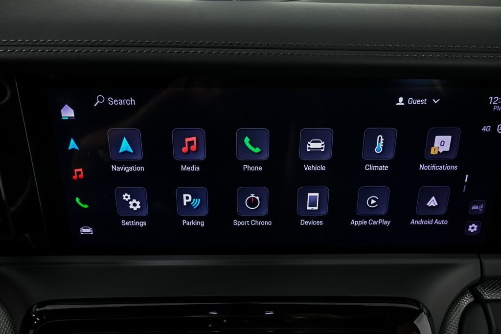 2025 Porsche Panamera Base photo 13