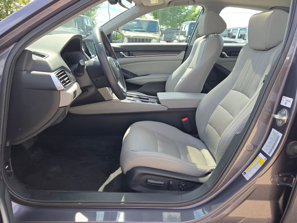 2019 Honda Accord EX-L photo 20
