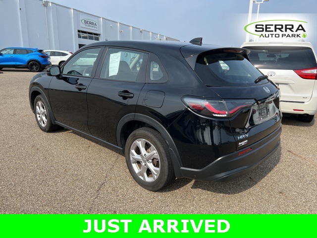 2023 Honda HR-V LX photo 4