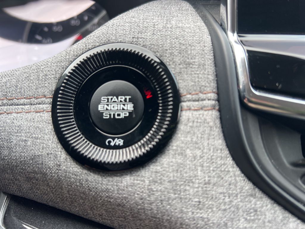 2022 Jeep Compass Latitude Lux photo 56