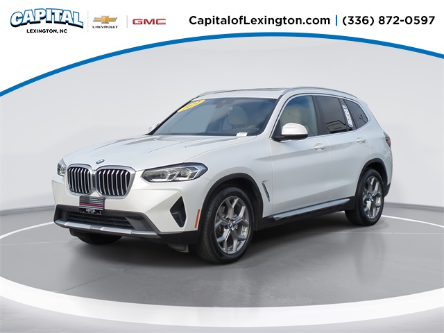 2022 BMW X3 30i's photo