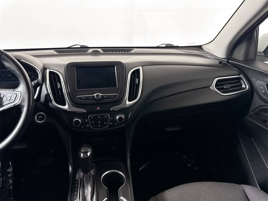 2019 Chevrolet Equinox LT photo 9