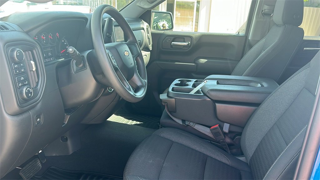 2024 Chevrolet Silverado 1500 Custom photo 19