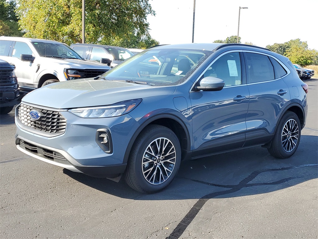 2025 Ford Escape Plug-In Hybrid Base photo 3