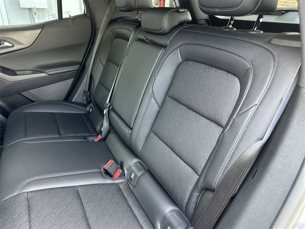 2026 Chevrolet Equinox LT photo 24