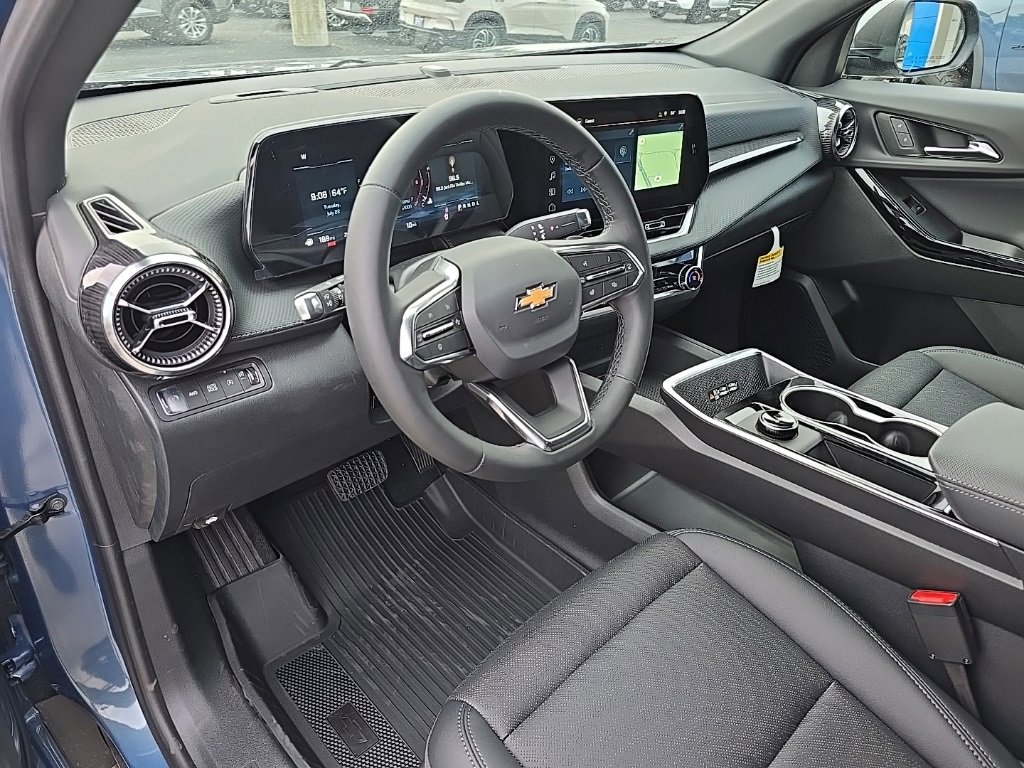 2026 Chevrolet Equinox LT photo 9