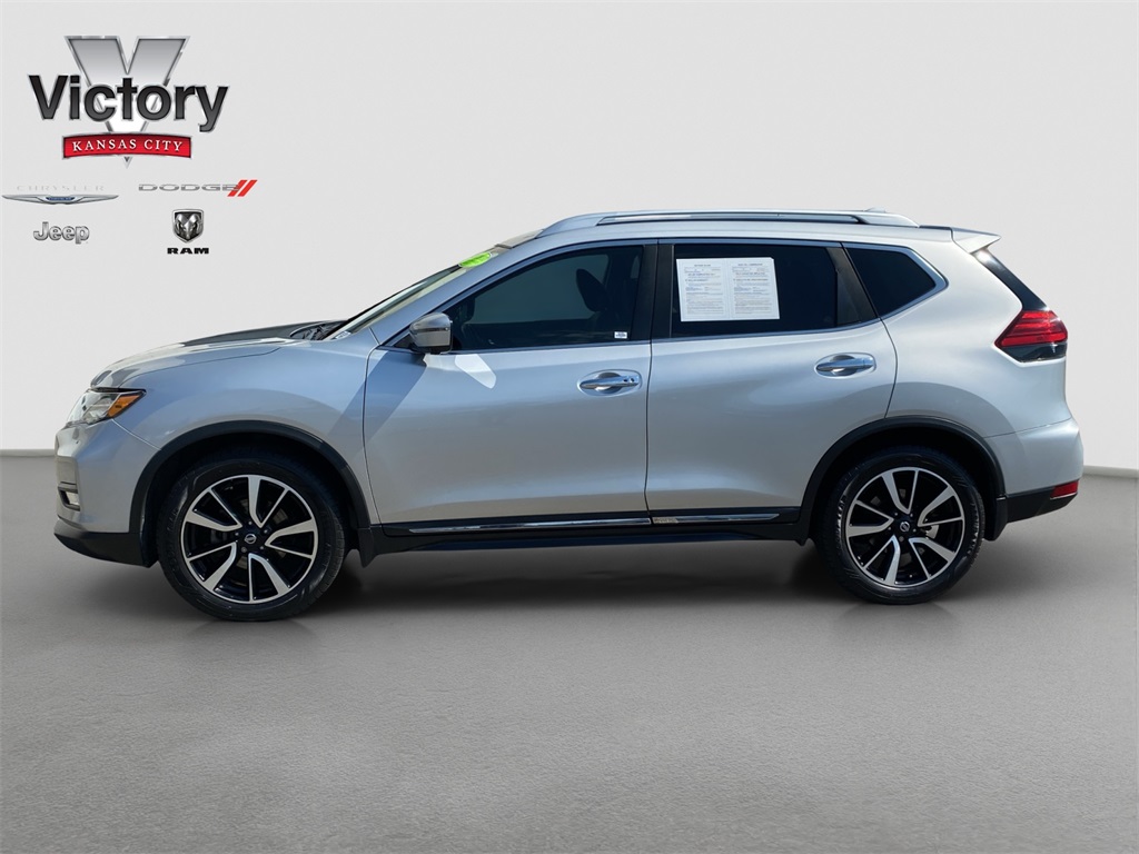 2017 Nissan Rogue SL photo 4