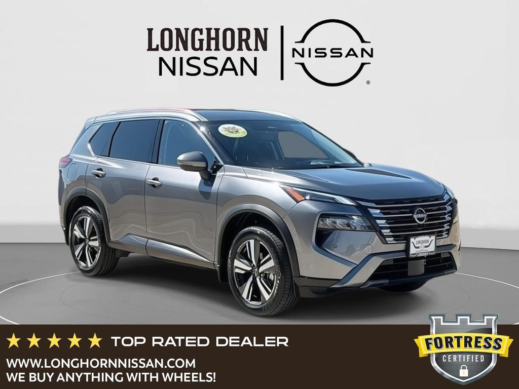 2025 Nissan Rogue SL's photo