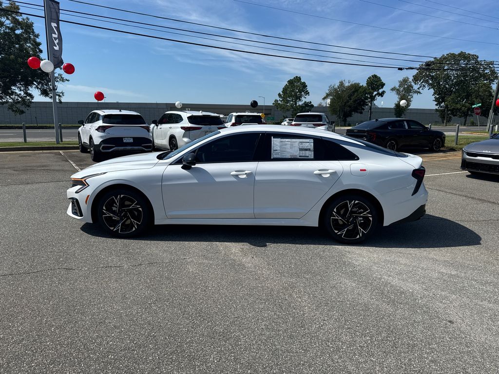 2026 Kia K5 GT-Line photo 6