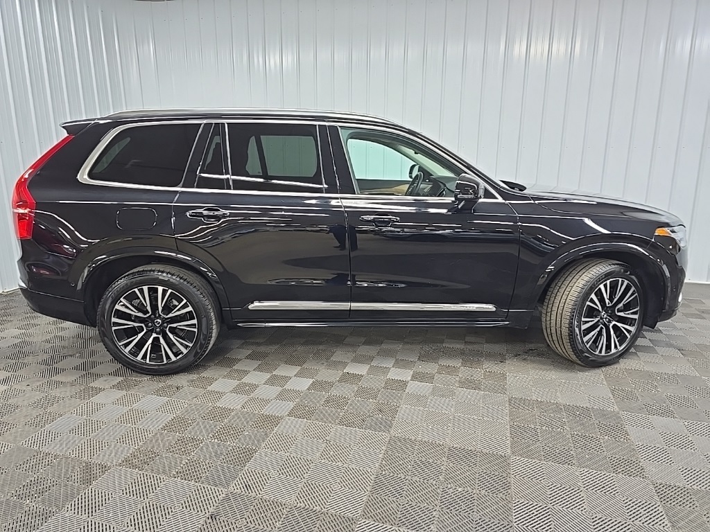 2023 Volvo XC90 Recharge T8 Plus photo 2