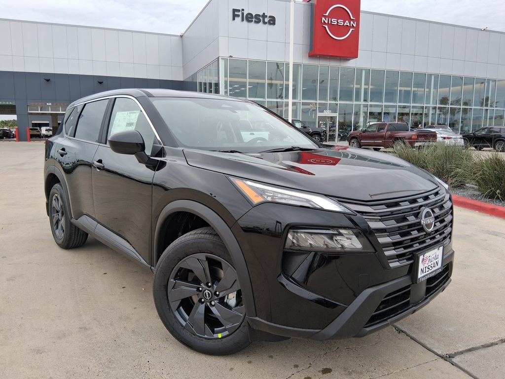 2026 Nissan Rogue SV's photo
