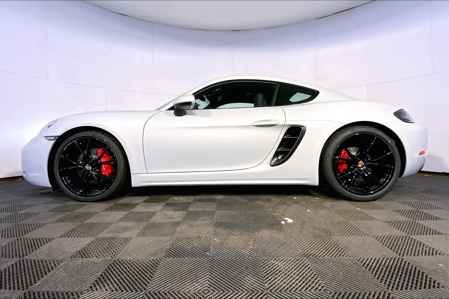 New 2025 Porsche 718 Cayman S 2dr Car in Westwood #SK261528