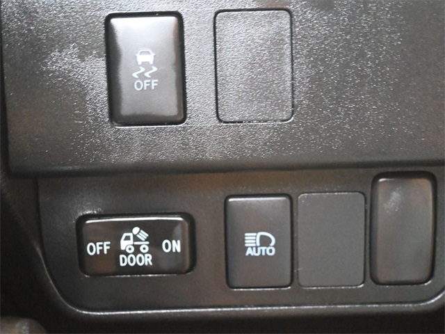 2022 Toyota Tacoma SR5 Double Cab photo 17