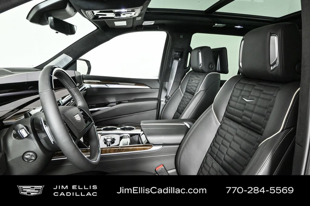 2025 Cadillac Escalade Sport Platinum photo 3
