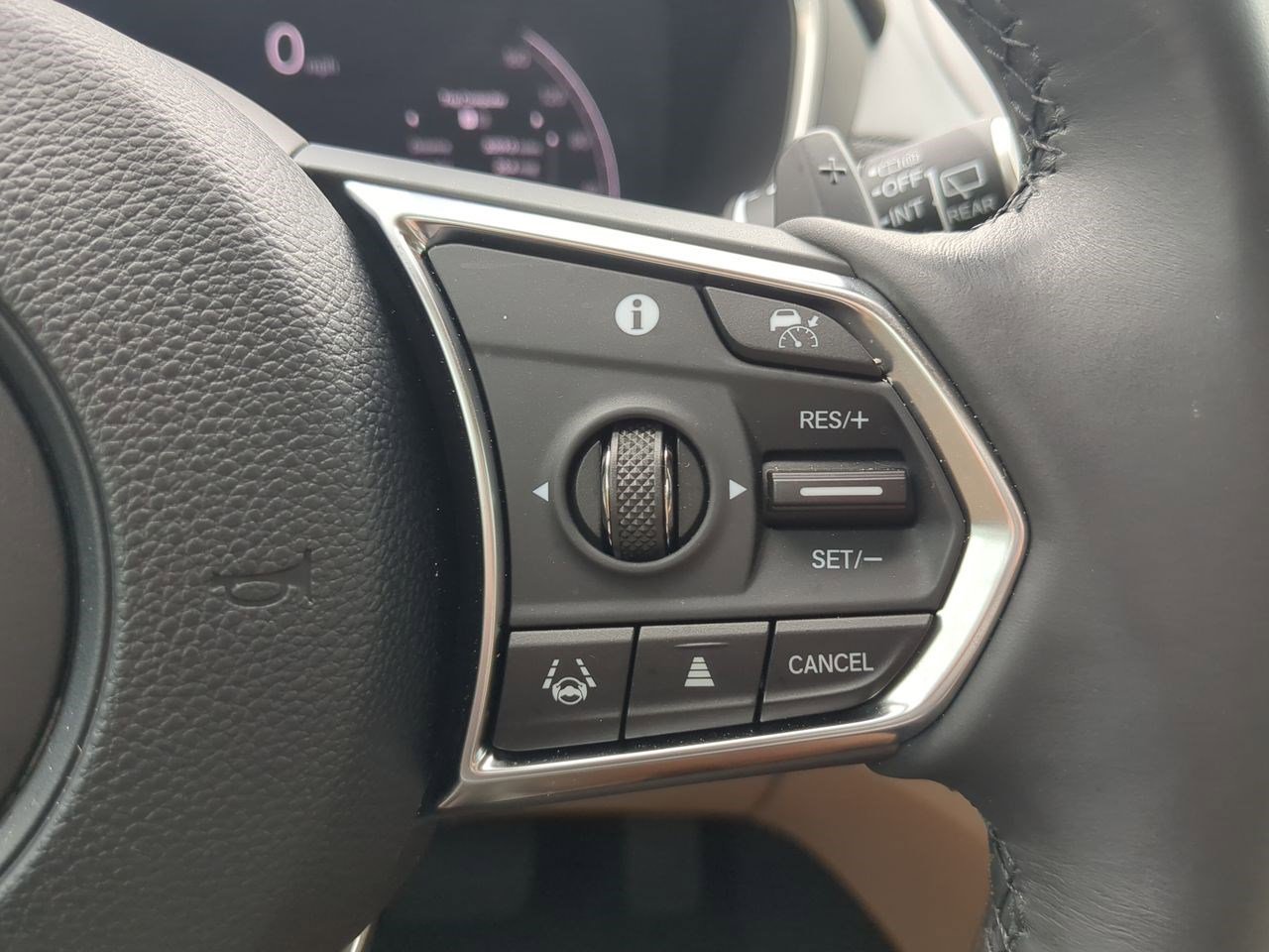 2025 Acura MDX SH-AWD photo 28