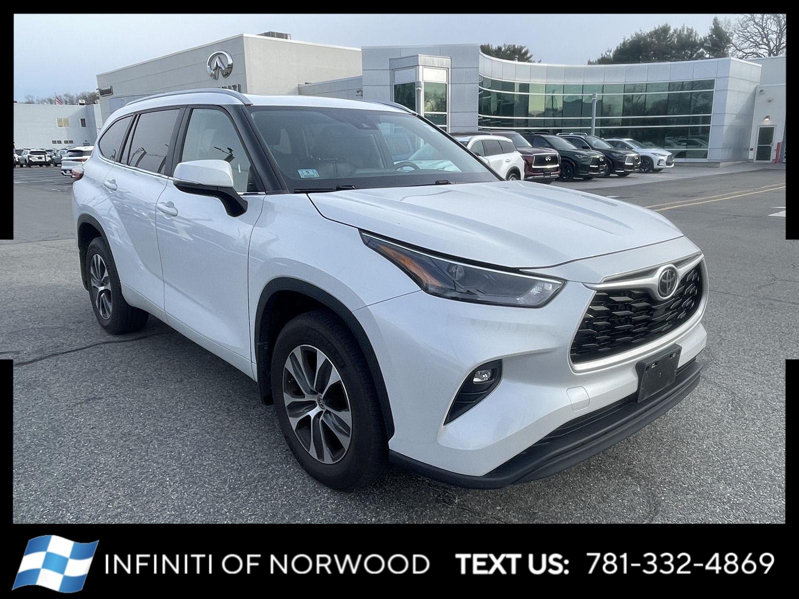 2023 Toyota Highlander XLE's photo