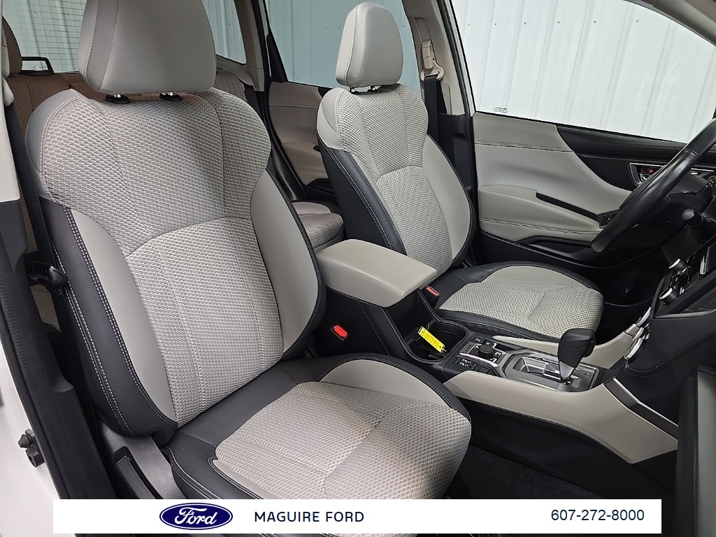2020 Subaru Forester Premium photo 12