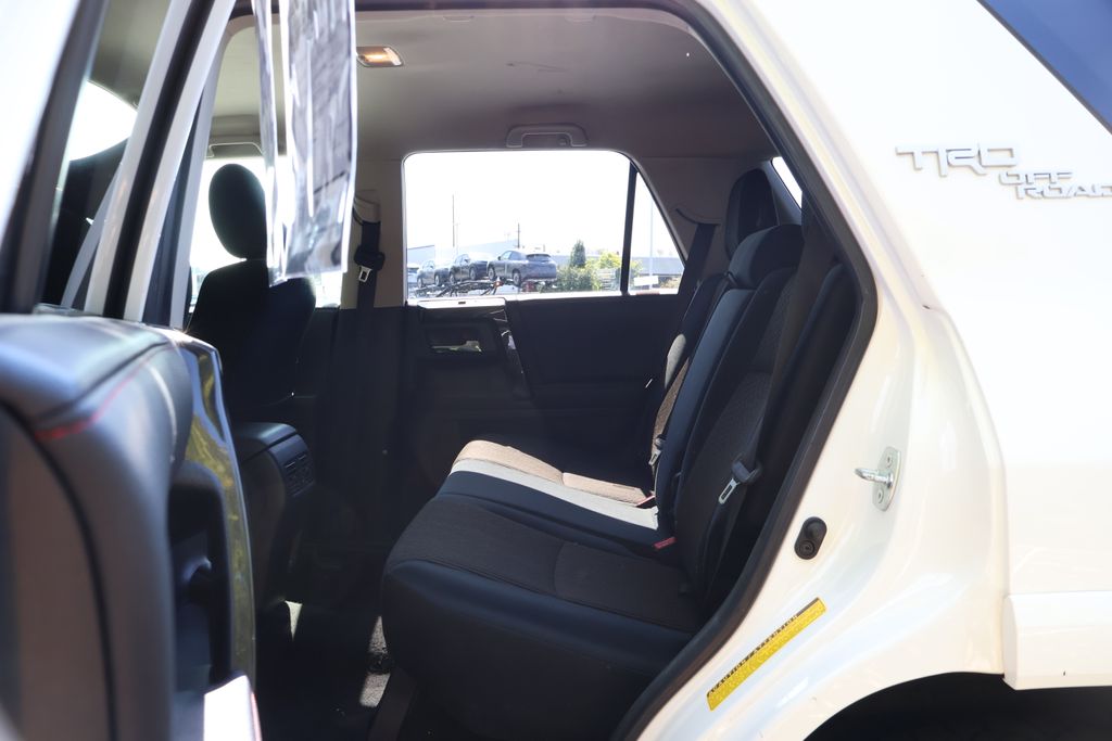 2020 Toyota 4Runner TRD Off-Road photo 35