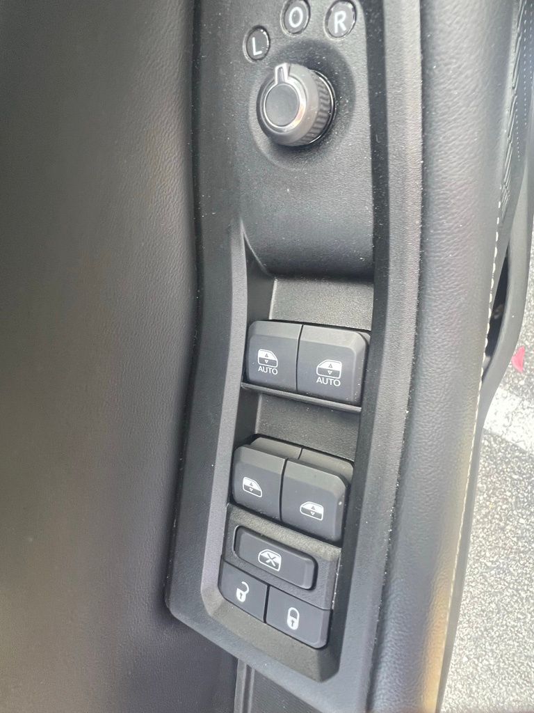 2025 Jeep Grand Cherokee Limited photo 14