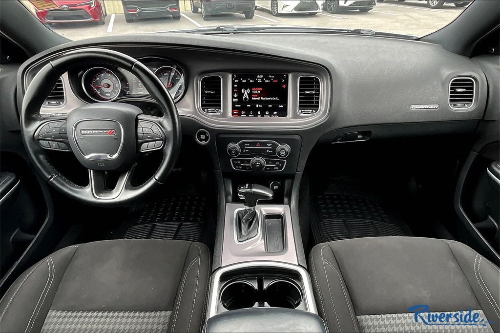 2023 Dodge Charger SXT photo 5