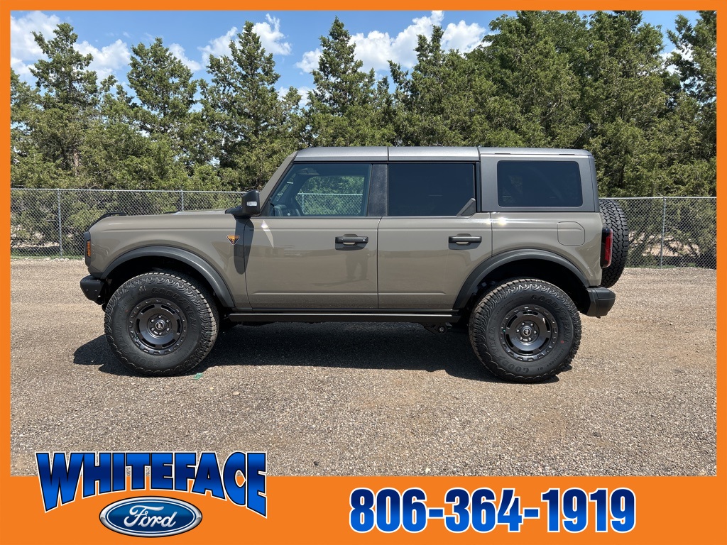 2025 Ford Bronco Badlands photo 3