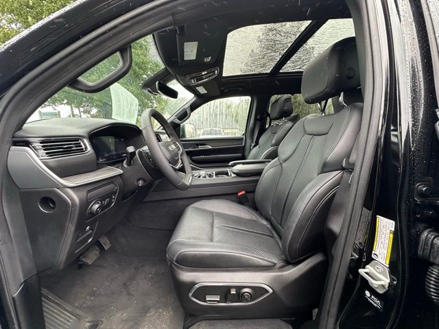 2024 Jeep Wagoneer Series III photo 20