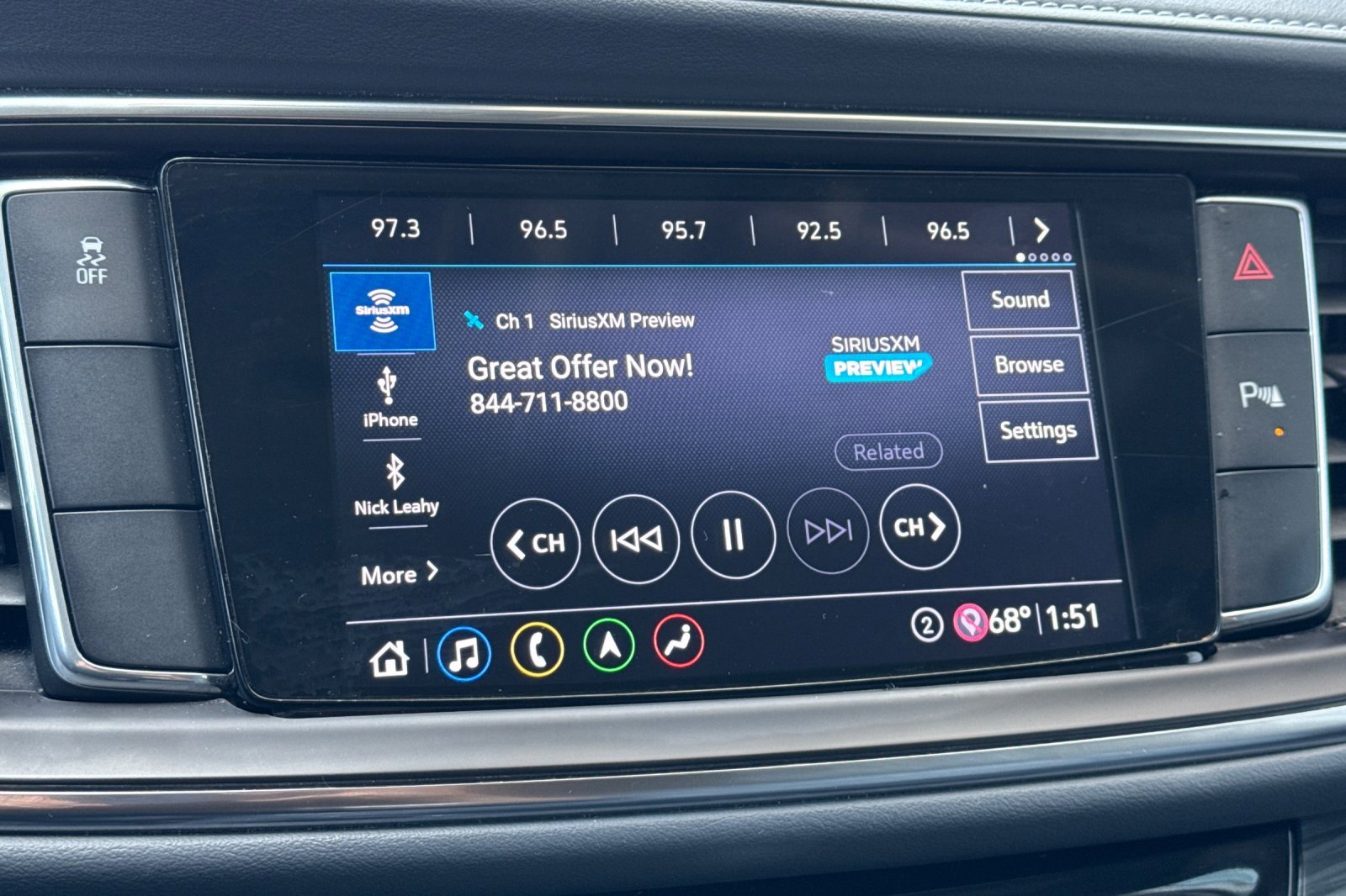 2021 Buick Enclave Essence photo 22