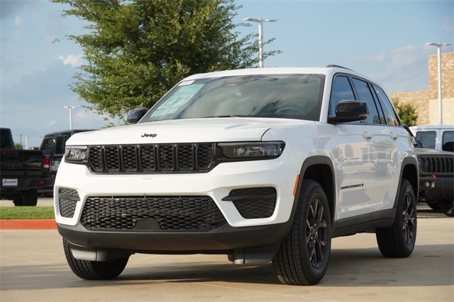 2025 Jeep Grand Cherokee Altitude X photo 3