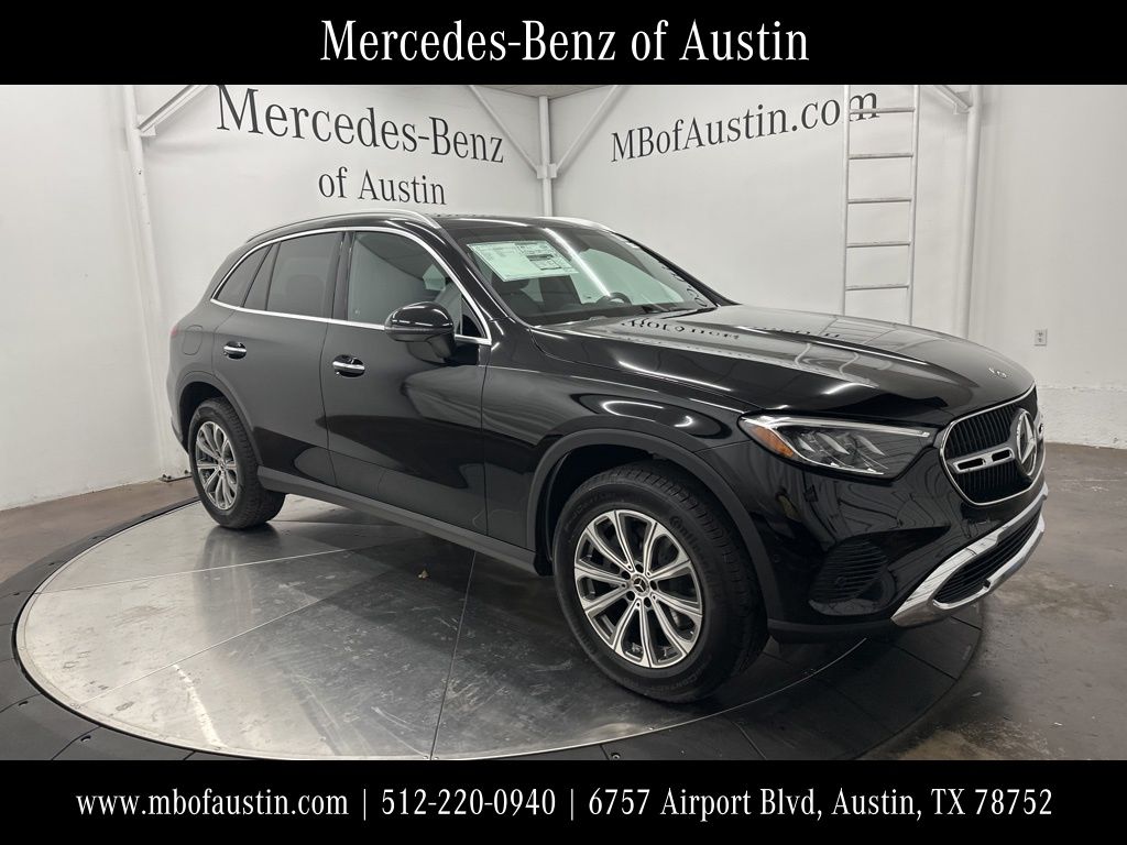 2026 Mercedes-Benz GLC Base's photo