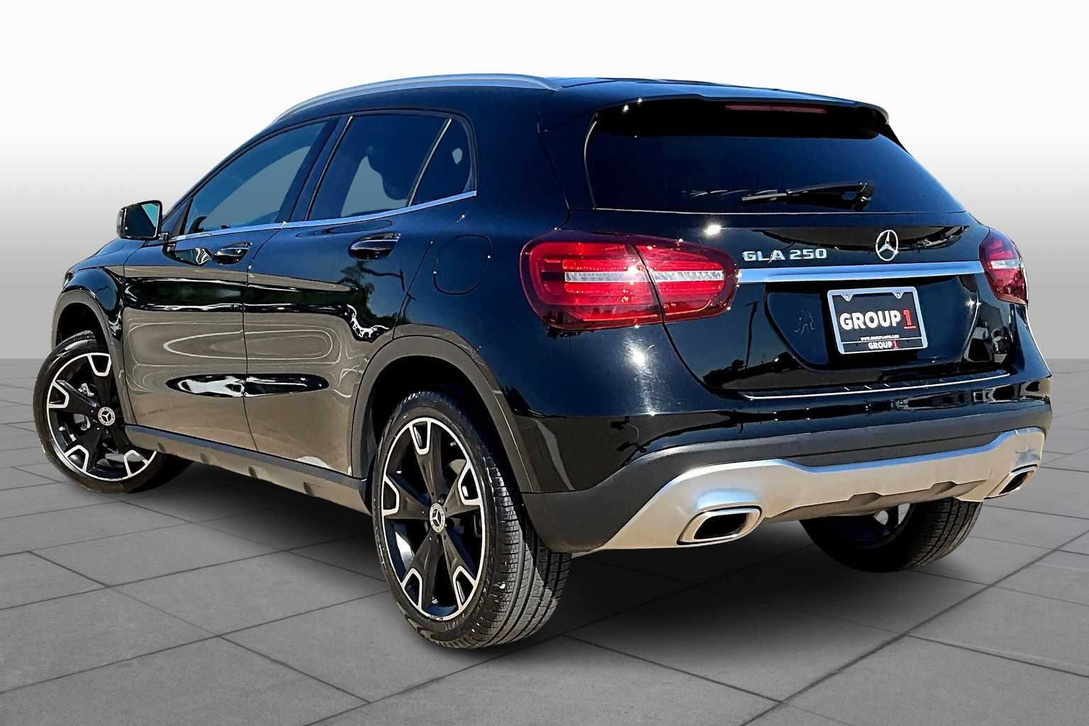 2019 Mercedes Benz GLA 250 photo 9