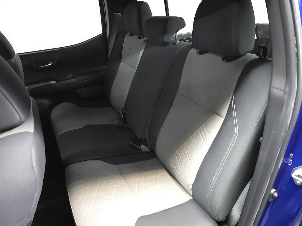 2022 Toyota Tacoma TRD Off-Road V6 photo 30