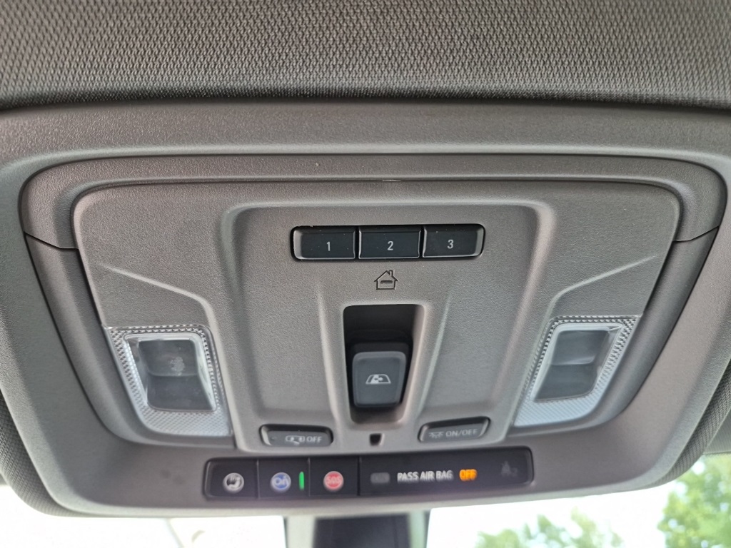 2020 Chevrolet Silverado 1500 RST photo 28