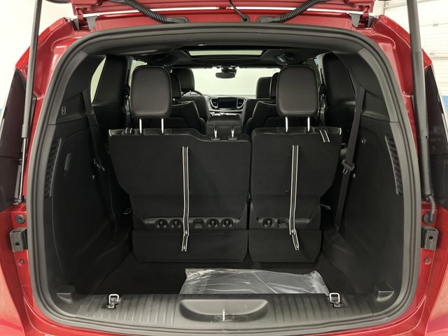 2026 Chrysler Pacifica Limited photo 13