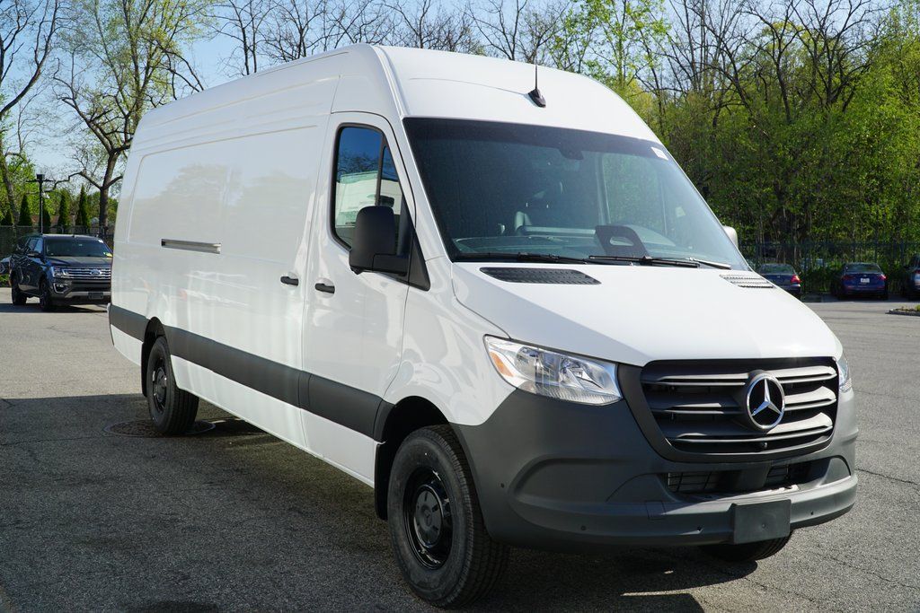 2025 Mercedes-Benz Sprinter Cargo Van Base's photo