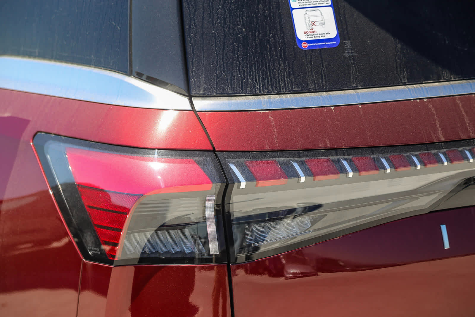 2025 Infiniti QX80 Luxe photo 9
