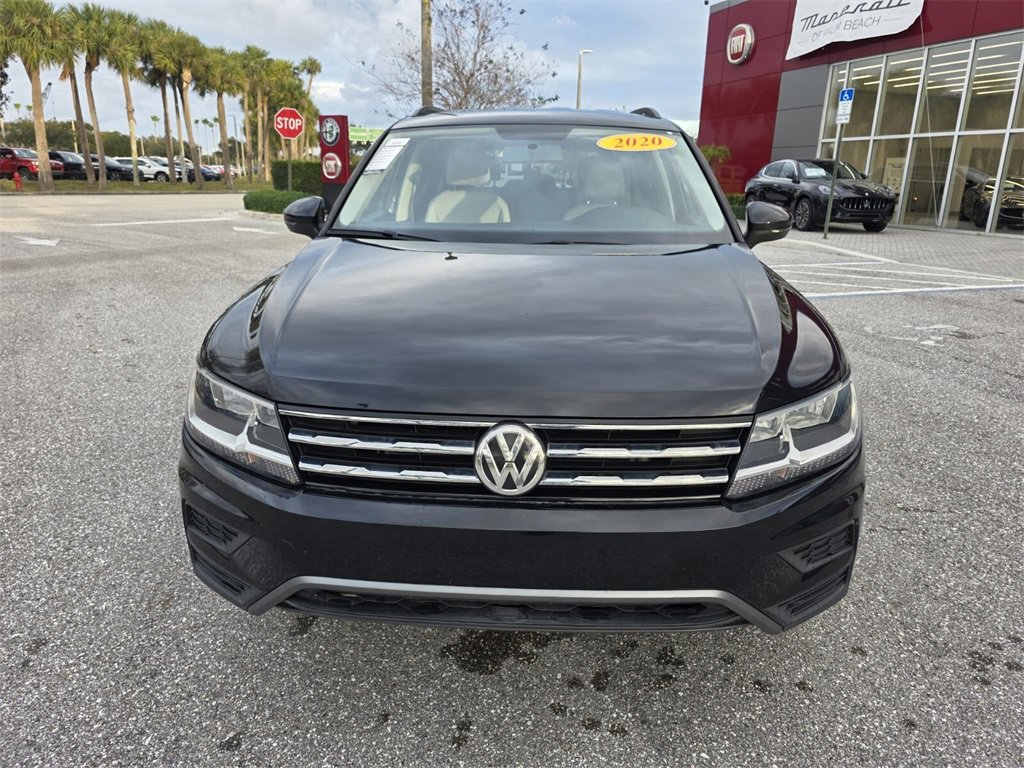2020 Volkswagen Tiguan S photo 2